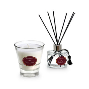 Tipperary Crystal Poinsettia Christmas Berries Candle and Diffuser Set