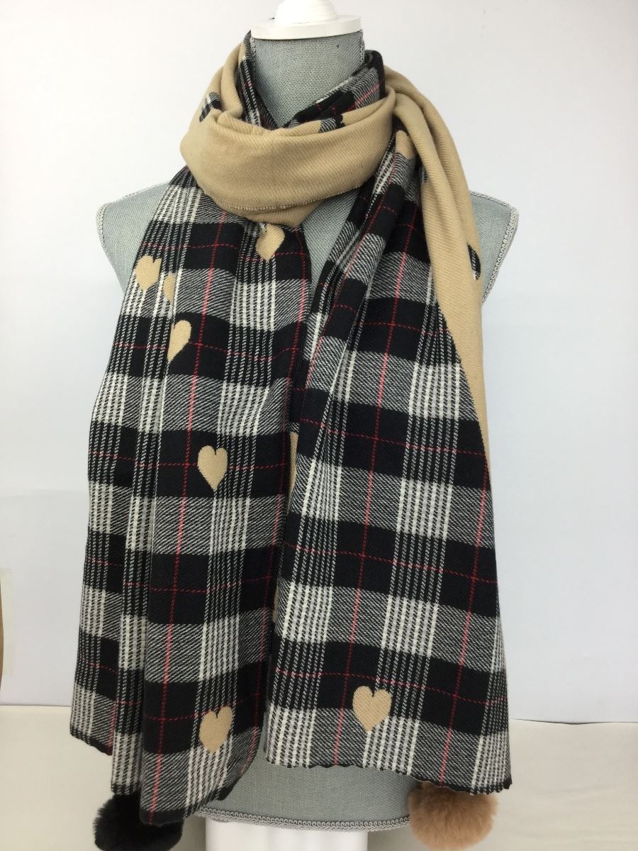 Reevo Accessories Check Heart Design Scarf -Black