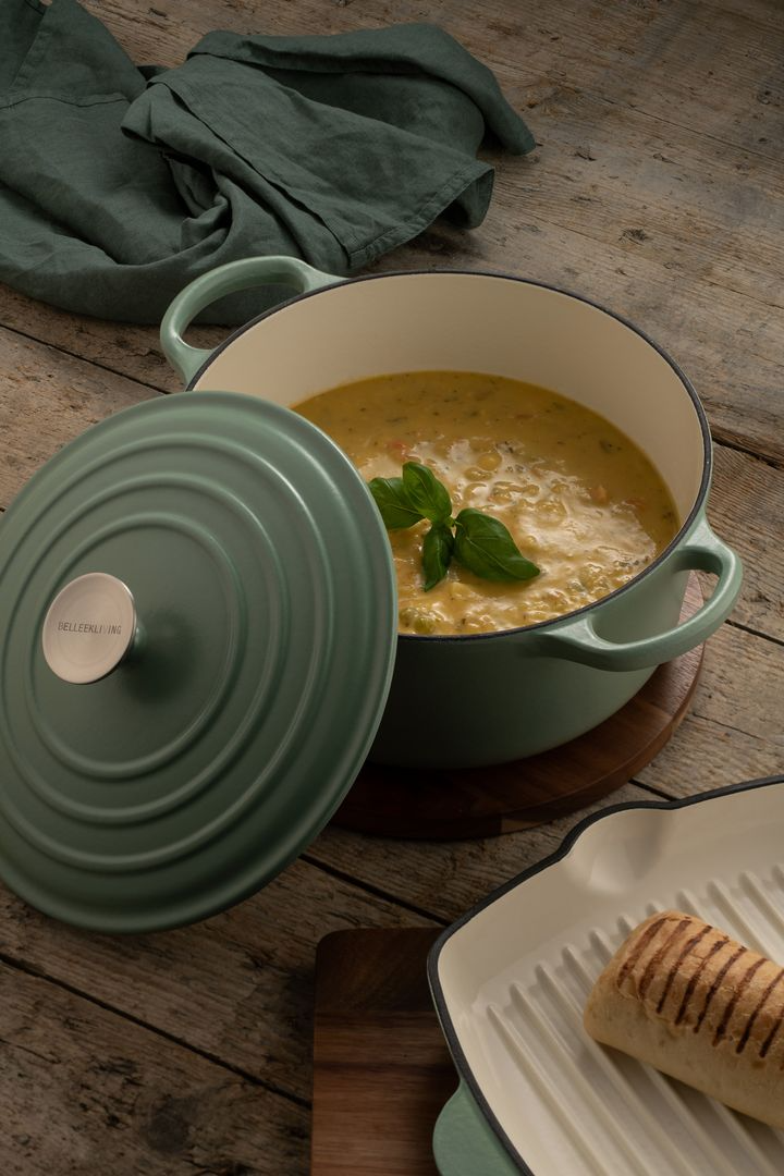 Belleek Living Cast Iron Round Lidded Casserole