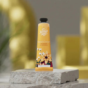 The Handmade Soap Company Giftmas Tree" Lemongrass and Cedarwood Hand Cream (30ml)