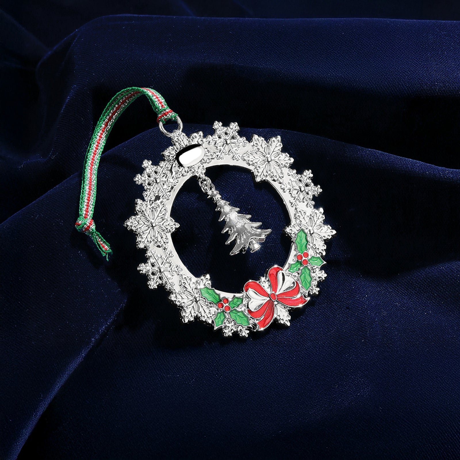 Newbridge Silverware Wreath with Christmas Tree Decoration -New 2025