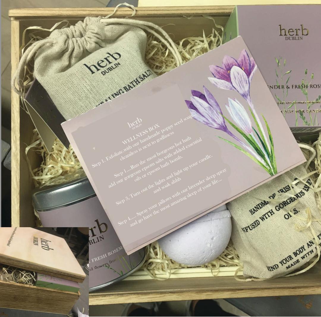 This Is The Posh Luxury Gift Box Mums-To-Be Are Going To Love