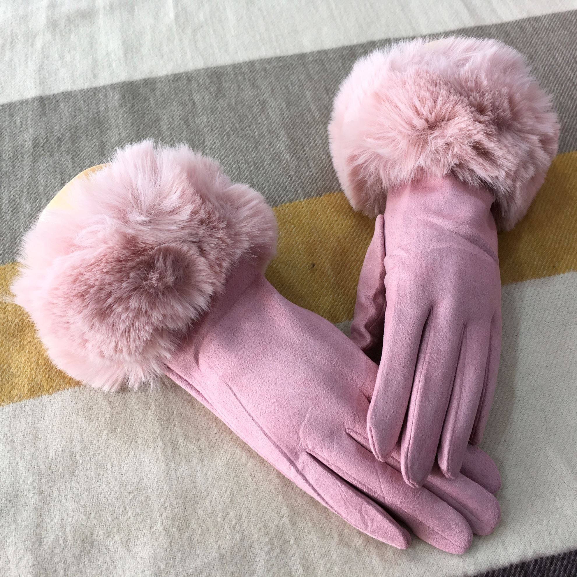 Reevo Faux Fur Gloves